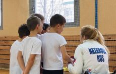 Фехтование, пауэрлифтинг и бочча: в московской школе прошёл фестиваль параспорта