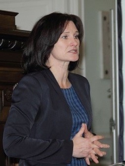 Илута Вильните, директор Рижской 5-й основной школы – Центр развития