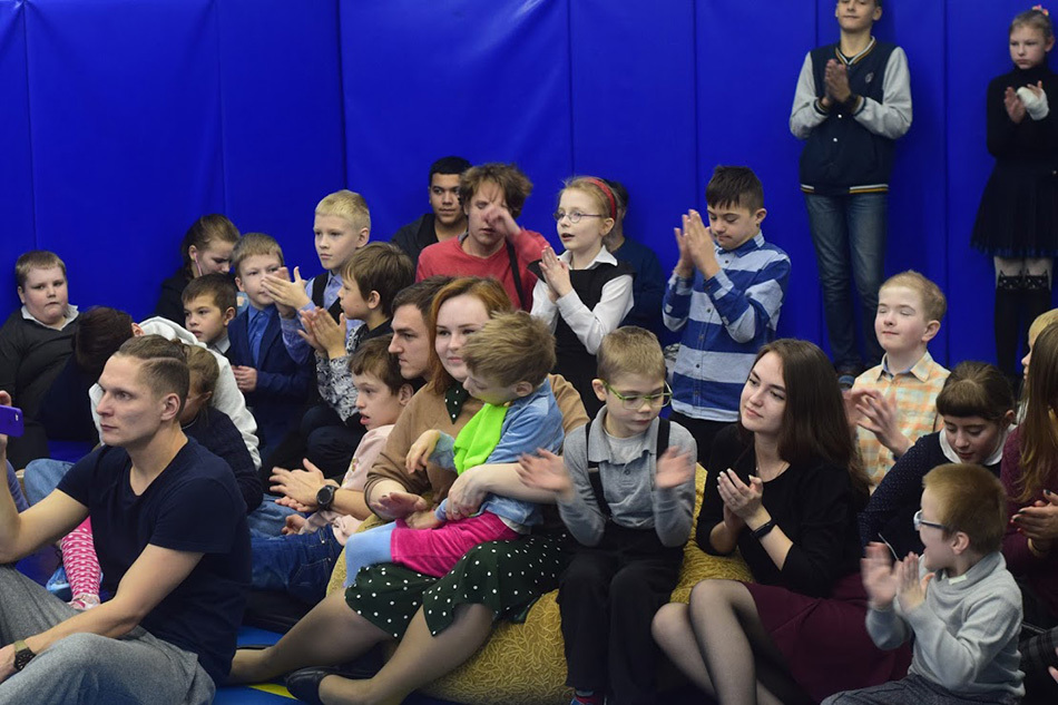Танцы на колясках: как прошли показательные выступления в Петербурге
