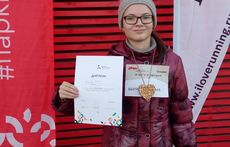 «Я могу! Я рисую!»: история юной художницы Дианы Беспаловой