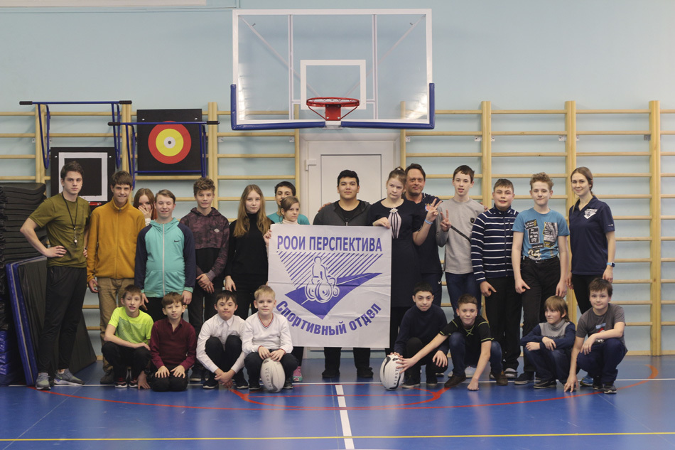 Школьники из Петербурга освоили хулиганскую игру для джентльменов – регби