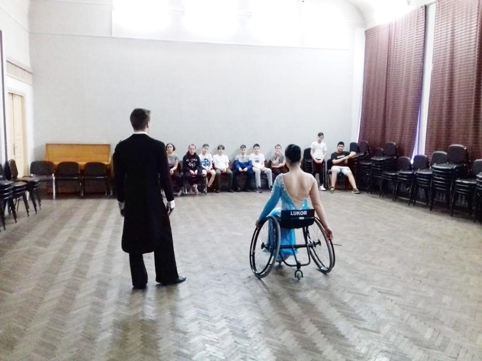 Танцы на колясках в Петербурге