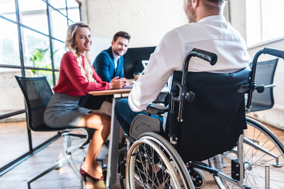 Зачем трудоустраивать людей с аутизмом или на колясках: рассказывают SAP CIS и Philip Morris