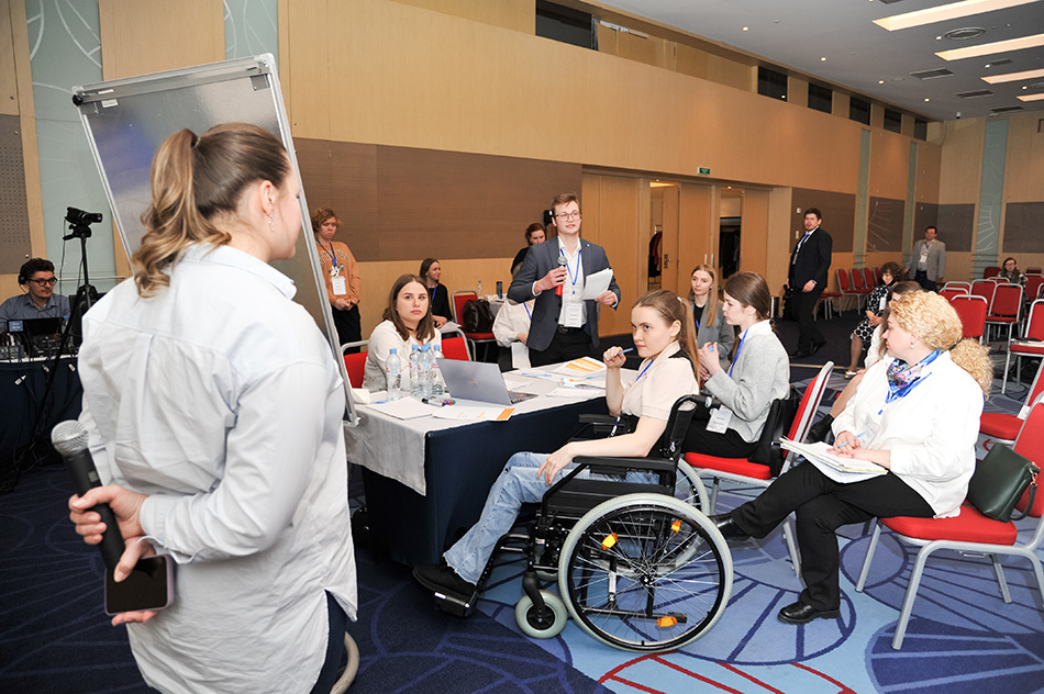 Запускаем восьмой ежегодный конкурс по трудоустройству для молодых специалистов с инвалидностью «Путь к карьере — 2023» в Санкт-Петербурге