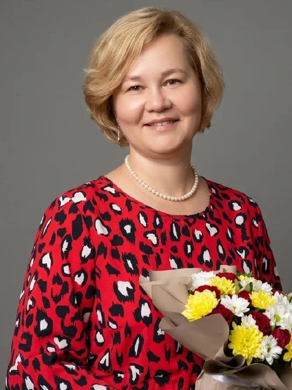 Фотопортрет: АЛЁХИНА Екатерина Валентиновна – менеджер проектов ВРООИ «Искра Надежды» (Воронеж)